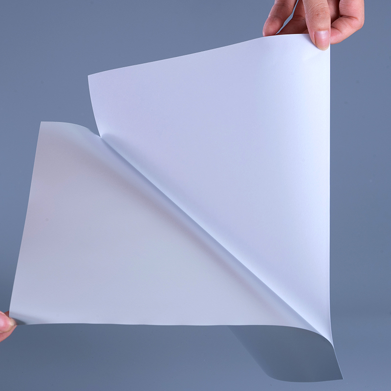 50 Mikrometer mattsilberne PET-Etikettenfolie mit wasserbasiertem Acrylklebstoff für den UV-Tintenstrahldruck